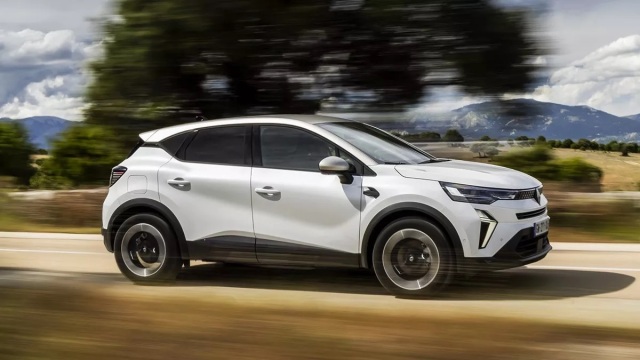 Νέο Renault Captur full hybrid E-Tech 160: Ακόμη καλύτερο!