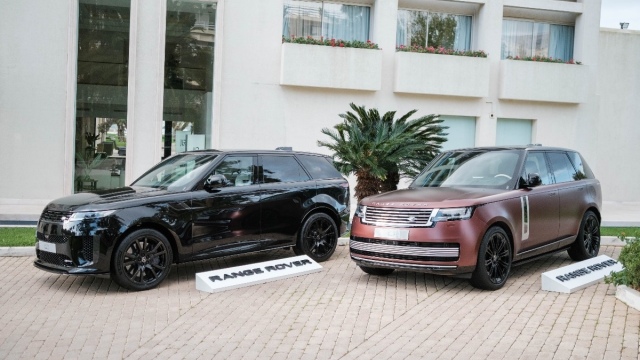 Jaguar Land Rover στην Ελλάδα!