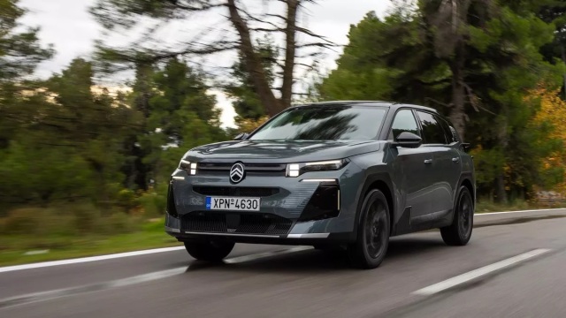 C5 Aircross: Δοκιμάζουνε το νέο υβριδικό SUV της Citroen που ήρθε σε τιμή έκπληξη