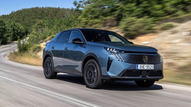 Δοκιμάζουμε το νέο Peugeot 3008 Hybrid 145 e-DSC6