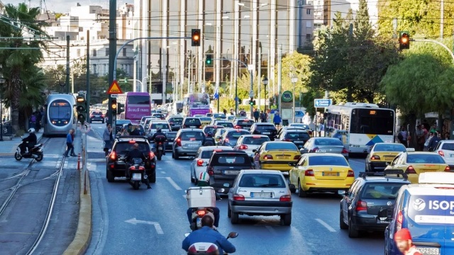 Στα θρανία οι Ελληνες οδηγοί
