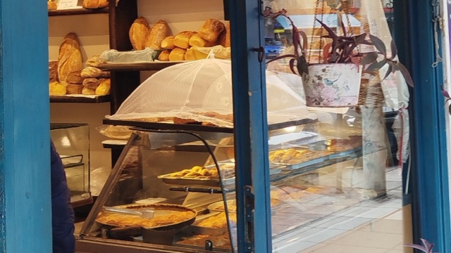 Εδώ δοκιμάσαμε το καλύτερο τσουρέκι της Θεσσαλονίκης