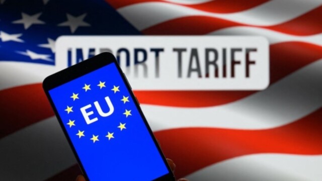 ΕΕ: Φρένο στην επικύρωση της εμπορικής συμφωνίας με ΗΠΑ εν μέσω νέων δασμών Τραμπ