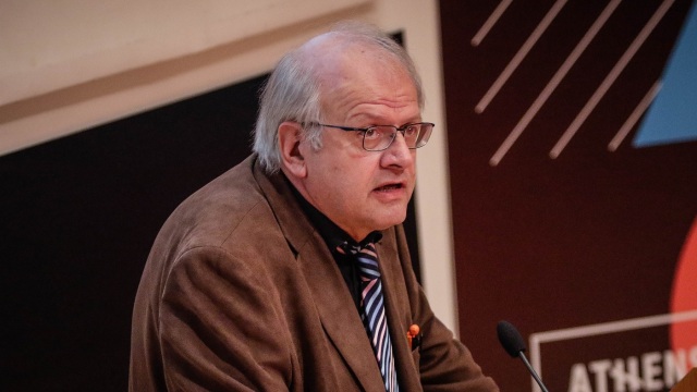 Προειδοποίηση Τσελέντη για τον σεισμό των 5,7 Ρίχτερ στην Κρήτη: «Ας αποφύγουμε για λίγο τα μπάνια»
