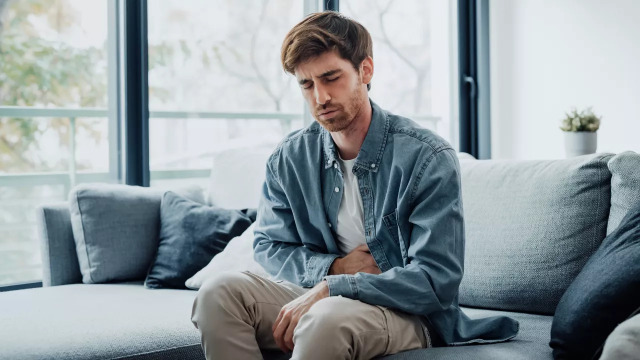 Πονούσε επίμονα επί μήνες, αλλά το αγνοούσε – Ήταν καρκίνος που τον νίκησε μέσα σε 10 εβδομάδες από τη διάγνωση