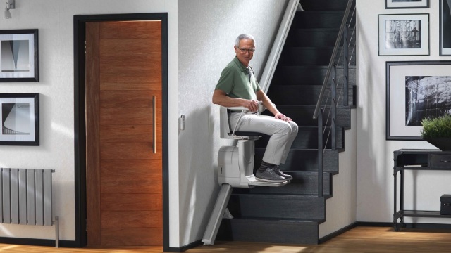 Η μετακίνηση στις σκάλες γίνεται πλέον με άνεση και ασφάλεια