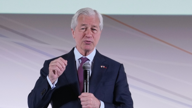 Ο Ντάιμον προειδοποιεί: Οι ανταγωνιστές κάνουν ανόητα πράγματα – Κίνδυνος νέας κρίσης