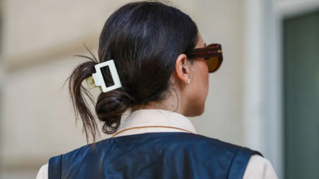 Τελικά πόσο συχνά πρέπει να λουζόμαστε;
