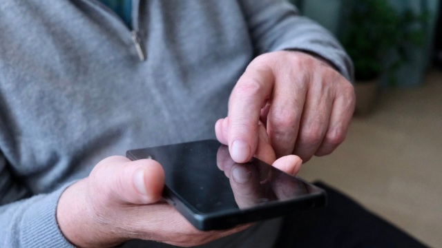 Νέα απάτη με δήθεν email του υπουργείου Ανάπτυξης για «δωρεάν πακέτο γιορτών»