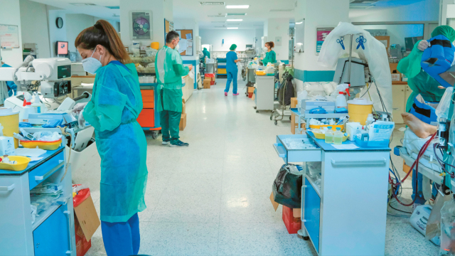 ΜΕΘ: 1 στους 10 ασθενείς με νοσοκομειακή λοίμωξη συχνά θανατηφόρα, ευρωπαϊκό «καμπανάκι» για την μικροβιακή αντοχή