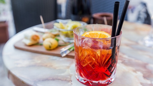 Aperitivo: Ένα ταξίδι σε έξι εμβληματικά ιταλικά κοκτέιλ
