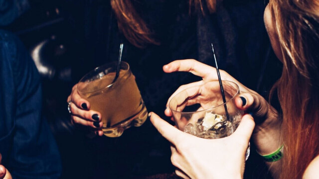 Δύο 15χρονες στο νοσοκομείο μετά από κατανάλωση αλκοόλ στα Ιωάννινα