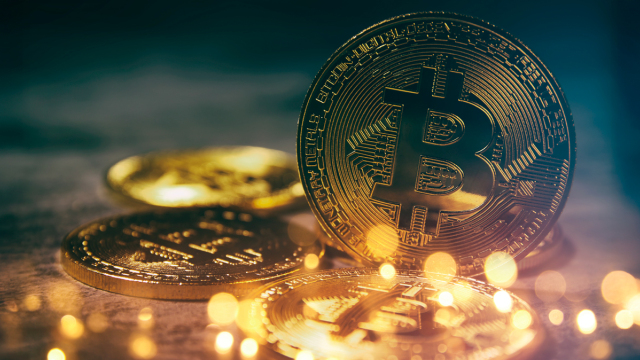 Έκλεψαν 315 χιλιάδες δολάρια σε κρυπτονομίσματα από ζευγάρι, βλέπει τα χρήματά του αλλά δεν μπορεί να τα χρησιμοποιήσει