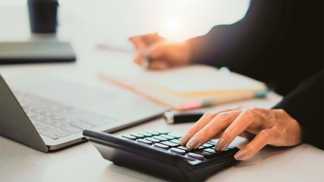 Πώς η AI της εφορίας θα στήσει ψηφιακό φάκελο για κάθε φορολογούμενο