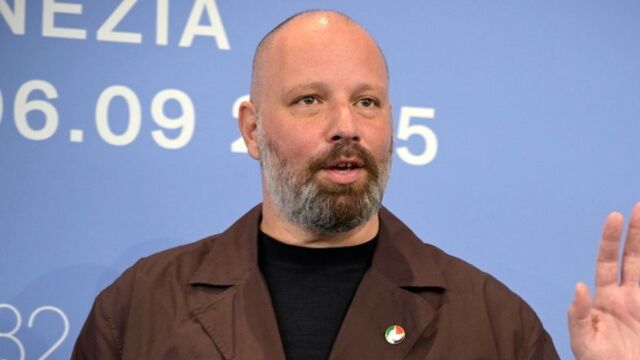 Γιώργος Λάνθιμος: Οι τρεις φωτογραφίες που ανέβασε από τις Χρυσές Σφαίρες
