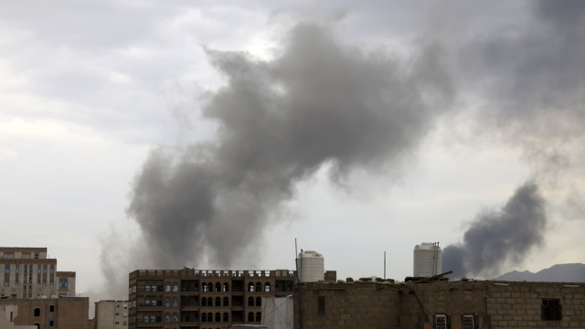 Υεμένη: 20 νεκροί από τα πλήγματα της Σαουδικής Αραβίας σε βάσεις αυτονομιστών του νότου