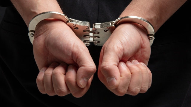 Σύλληψη 29χρονου στην Κοζάνη για ναρκωτικά και όπλα
