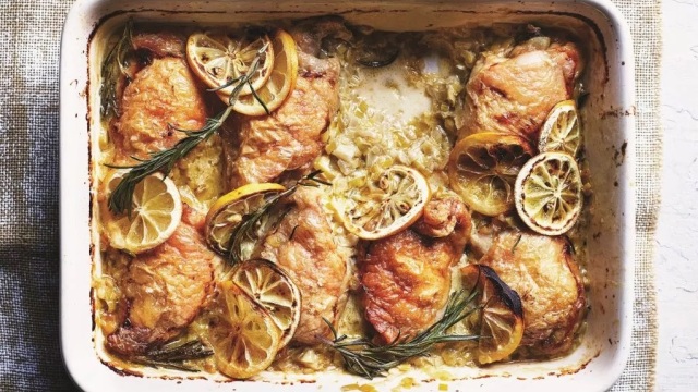 15 λαχταριστά και ζουμερά λεμονάτα για το κυριακάτικο τραπέζι
