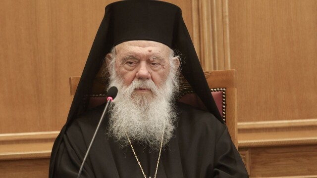 Ιερώνυμος: Έχει σημασία σε σκοτεινούς καιρούς οι νέοι να κινούνται με άξονα τις αρχές και τις αξίες