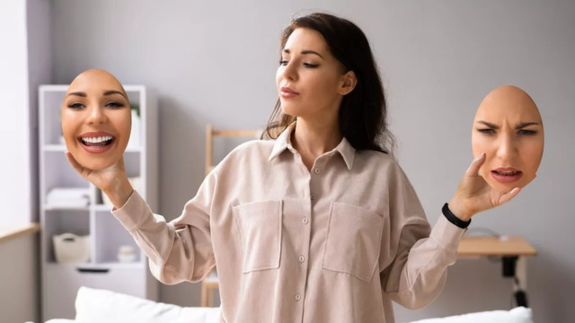 Ζώντας με διπολική διαταραχή: Από το «υπόγειο» της κατάθλιψης στο «ρετιρέ» της μανίας – Ο ειδικός εξηγεί
