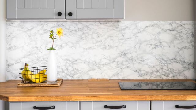 Πάγκος κουζίνας από γρανίτη, ξύλο, laminate ή inox; Πώς καθαρίζουμε κάθε υλικό