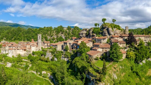 Siurana, Rupit, Frías: Ταξίδι σε 3 χωριά της Ισπανίας με κινηματογραφική ομορφιά
