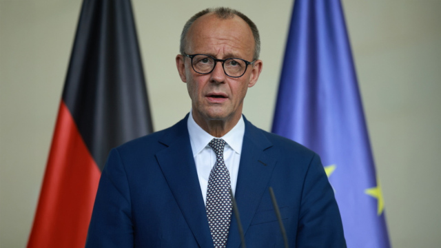 Ο Μερτς προειδοποιεί ότι «αν πέσει η Ουκρανία» στο στόχαστρο της Ρωσίας θα τεθεί η ΕΕ