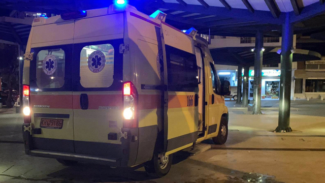 Τροχαίο με έναν 27χρονο νεκρό στη Νέα Φιλαδέλφεια, η μηχανή του συγκρούστηκε με τρόλεϊ