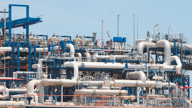 Financial Times: Η Ελλάδα διεκδικεί κεντρικό ρόλο όσο η Ευρώπη ετοιμάζεται για την πλήρη απαγόρευση του ρωσικού φυσικού αερίου