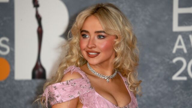 Σαμπρίνα Κάρπεντερ: Ήταν μια δύσκολη χρονιά, αλλά τουλάχιστον δεν γύρισα στον πρώην μου