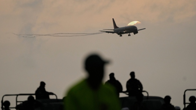 Κολομβία και Παναμάς αναστέλλουν τις πτήσεις τους από και προς τη Βενεζουέλα 