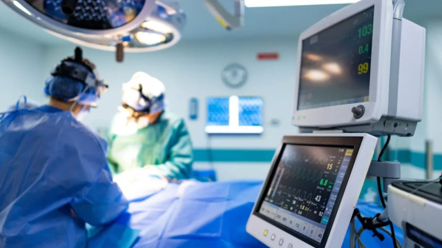 Τι να ρωτήσετε τον ασφαλιστή σας πριν προγραμματίσετε μία χειρουργική επέμβαση
