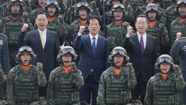 Ο πρόεδρος της Ταϊβάν προωθεί επιπλέον στρατιωτικές δαπάνες 40 δισ. δολαρίων 