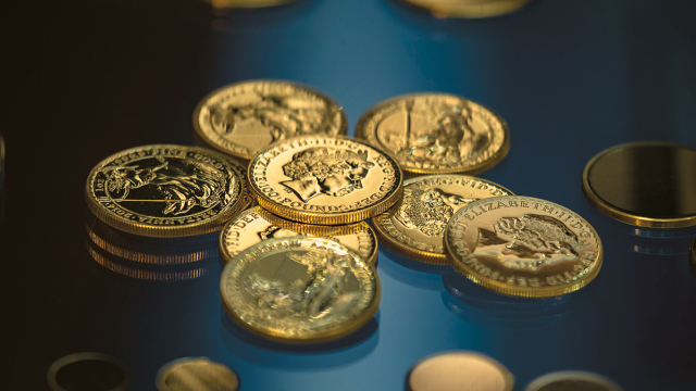 Οι Έλληνες κρατάμε χρυσές λίρες αξίας 5 δισ. ευρώ - Τα μυστικά της αγοράς και της πώλησης, γιατί έκανε ράλι 45% φέτος