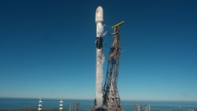 Στο διάστημα δύο ελληνικοί μικροδορυφόροι ραντάρ που παρέχουν στοιχεία για την Άμυνα και την Ασφάλεια