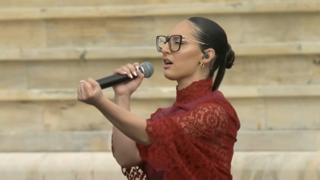 Τελετή Παράδοσης Ολυμπιακής Φλόγας: Η Κλαυδία ερμήνευσε την Αστερομάτα στο Καλλιμάρμαρο