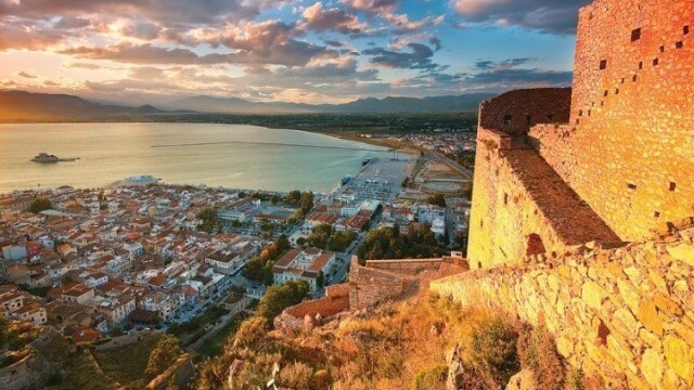 TUI: Στην κορυφή η Ελλάδα στα ταξίδια για τους Γερμανούς το 2026 – Οι πρώτες τάσεις της νέας θερινής σεζόν