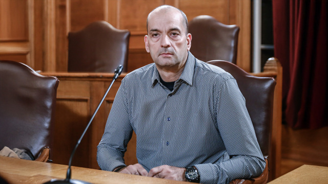 Μαγειρίας στη Βουλή: Με λεφτά που μου δώρισε η μάνα μου αγόρασα τη Ferrari