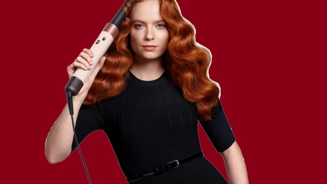 Η απόλυτη επανάσταση στα μαλλιά: Όταν ο αέρας γίνεται η δύναμή μας
