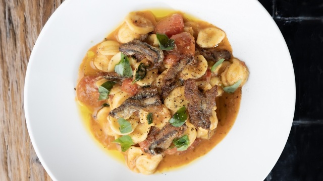 Orecchiette με αντζούγιες και πεκορίνο από τον Giovanni Scaraggi
