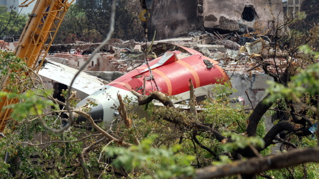 «Στο μικροσκόπιο» Ινδών και Αμερικανών εμπειρογνωμόνων τα στοιχεία για την πτώση του αεροσκάφους της Air India τον Ιούνιο