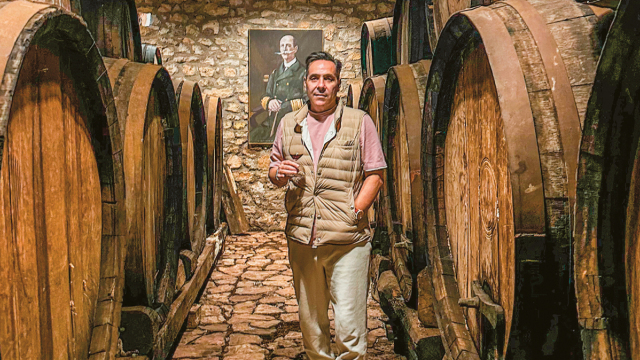 Το κελάρι της Ιστορίας: Μαυροδάφνη 150 χρόνων, βαρέλια μόνο για ηγέτες και βασιλείς στο οινοποιείο της Achaia Clauss στην Πάτρα