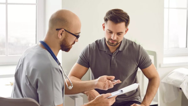 Καρκίνος προστάτη: Οι ειδικοί λύνουν όλες τις απορίες για την ακτινοθεραπεία και την ορμονοθεραπεία
