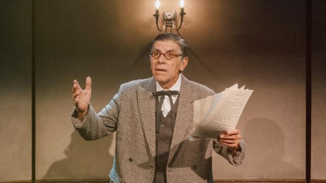 Γιάννης Μπέζος: Παρουσιάζει τις «Βλαβερές συνέπειες του γάμου» στο θέατρο Άνεσις 