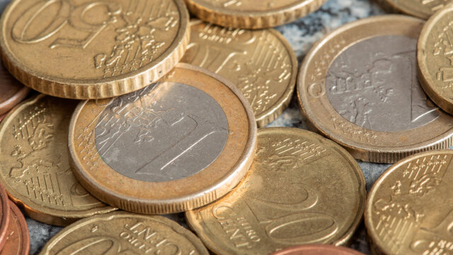 Πώς θα ξεχωρίσεις ένα πλαστό κέρμα: Τα 3 γρήγορα τεστ που θα σε βοηθήσουν