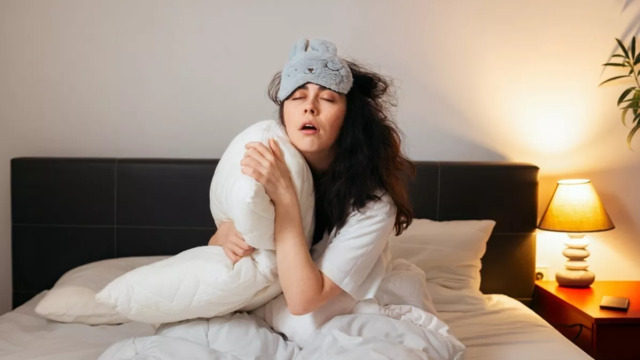 Ο κακός ύπνος ροκανίζει τις άμυνες του οργανισμού – Με ποιο τρόπο μας αποδυναμώνει η αϋπνία
