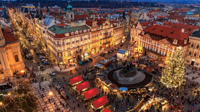 Πού θα περάσουν τις φετινές γιορτές 10 Gen Z και Millennials 