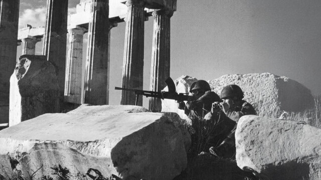 Η μάχη στου Μακρυγιάννη: Οι Βρετανοί πυροβολούσαν με κάλυψη τα Μάρμαρα του Παρθενώνα και ο ΕΛΑΣ διέταζε «μην ανταποδίδετε»