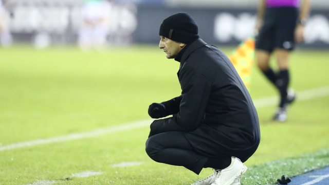 Παραδοχή Λουτσέσκου μετά την ήττα του ΠΑΟΚ στο Περιστέρι: «Ίσως να έκανα λάθος αλλαγές στον σημερινό αγώνα»