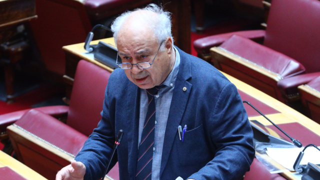 Το τερμάτισε ο Παρασκευαΐδης: Αν είναι να μείνει ακυβέρνητη η χώρα, το ΠΑΣΟΚ να συνεργαστεί ακόμη και με δικτατορικά καθεστώτα, δείτε βίντεο
